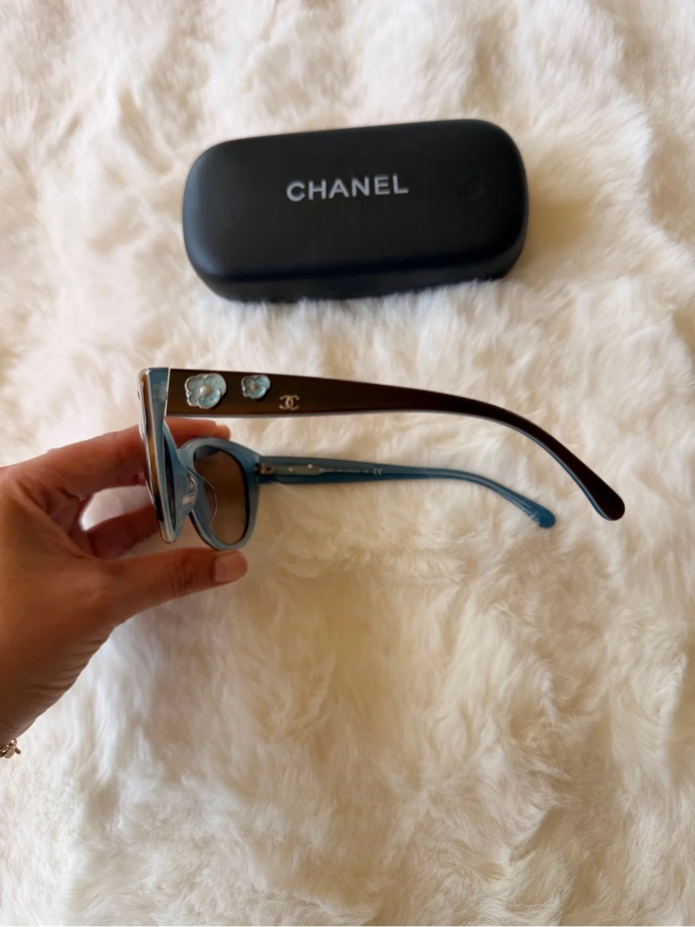 CHANEL Camellia Floral Sunglasses 5187-H-A Blue Tortoise Italy